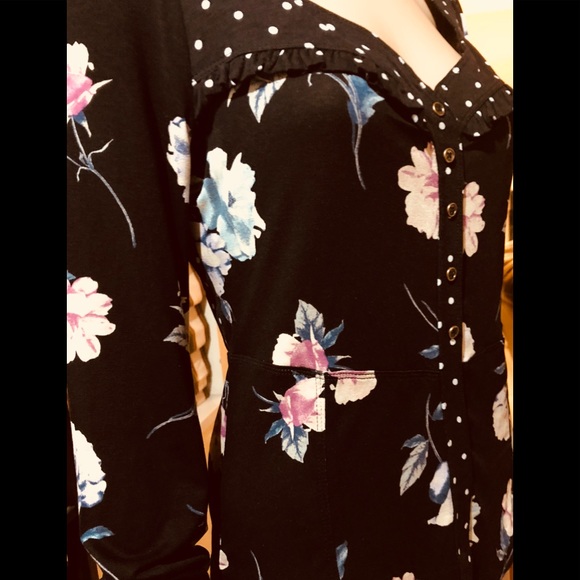 American Rag long sleeve Black and white top - Picture 3 of 6